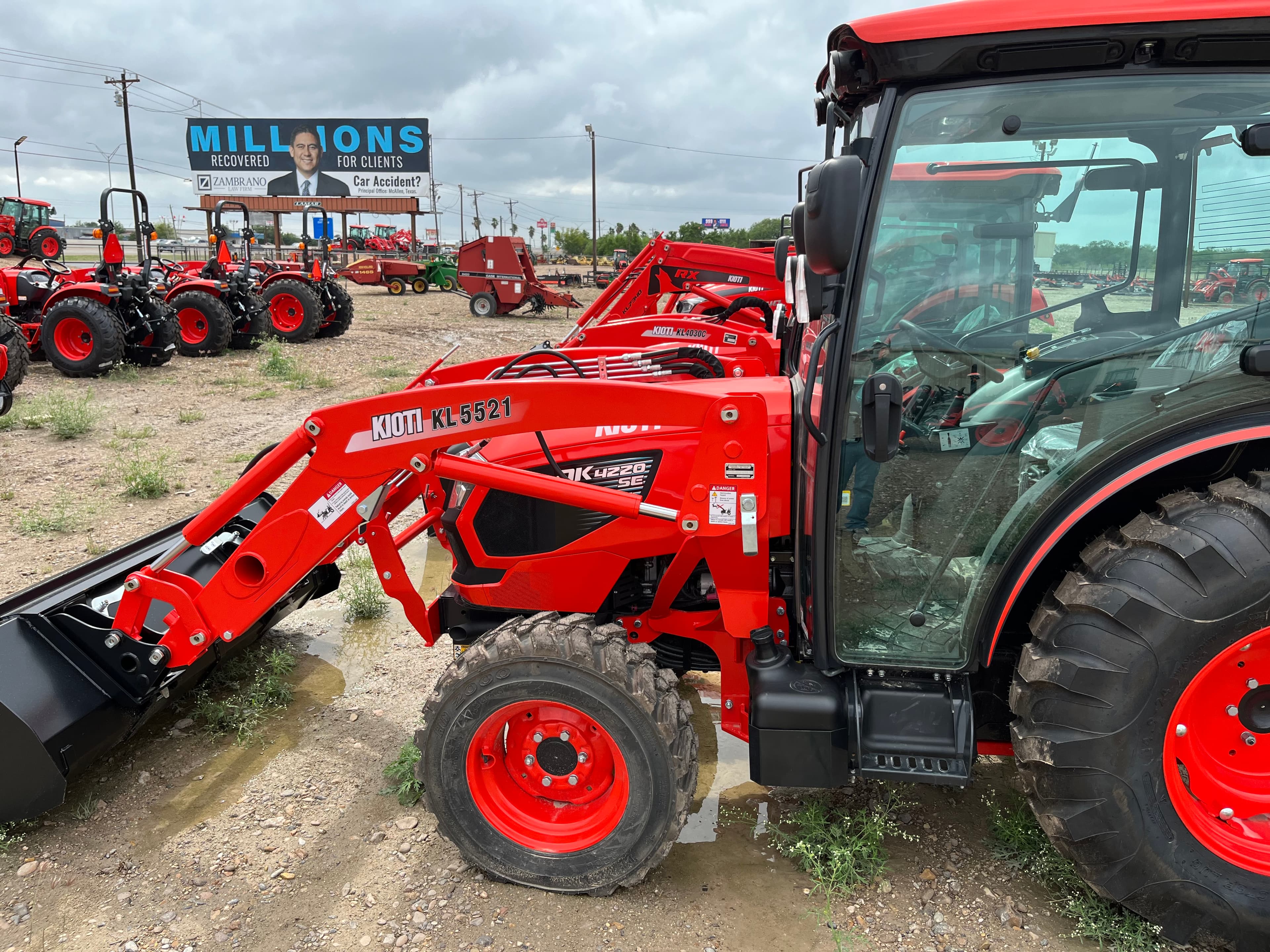 2025 KIOTI DK4220SEHCB